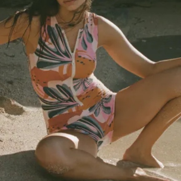 NWT FP x Stone Fox Swim rafa one piece surf in lei lei print Floral size small - Picture 4 of 14